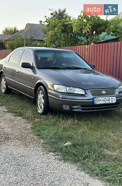Седан Toyota Camry 1997 в Новоукраинке
