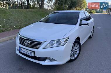 Седан Toyota Camry 2014 в Києві