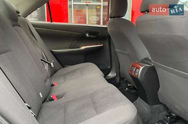 Седан Toyota Camry 2013 в 