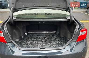 Седан Toyota Camry 2013 в 