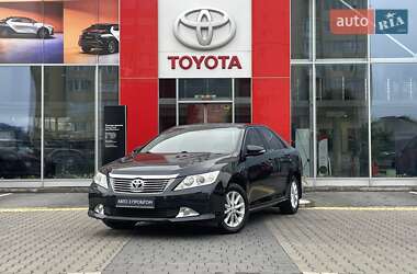 Toyota Camry 2013