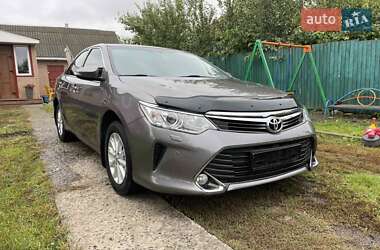 Седан Toyota Camry 2016 в Черкасах