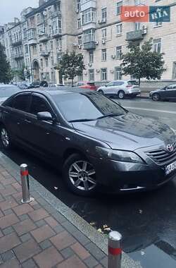 Седан Toyota Camry 2008 в Киеве