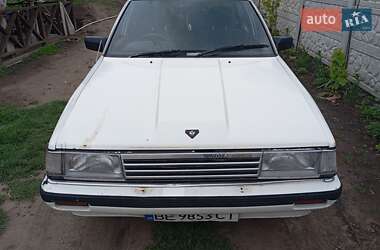 Седан Toyota Camry 1985 в Первомайске