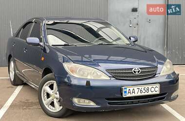 Седан Toyota Camry 2003 в Киеве