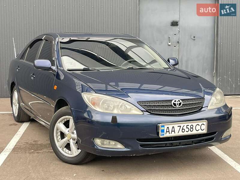Toyota Camry 2003