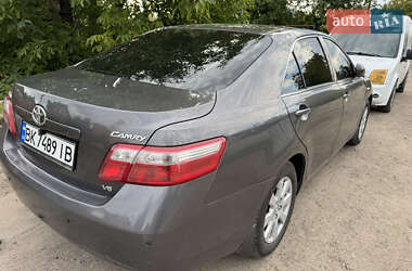 Седан Toyota Camry 2006 в Вільнянську