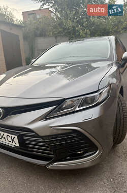 Седан Toyota Camry 2023 в Лубнах