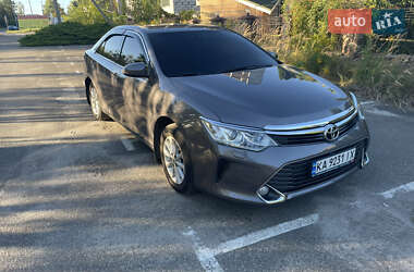 Седан Toyota Camry 2015 в Києві