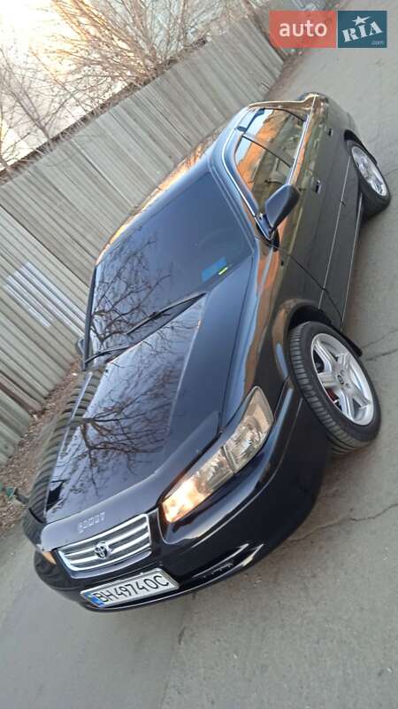 Седан Toyota Camry 2000 в Одесі
