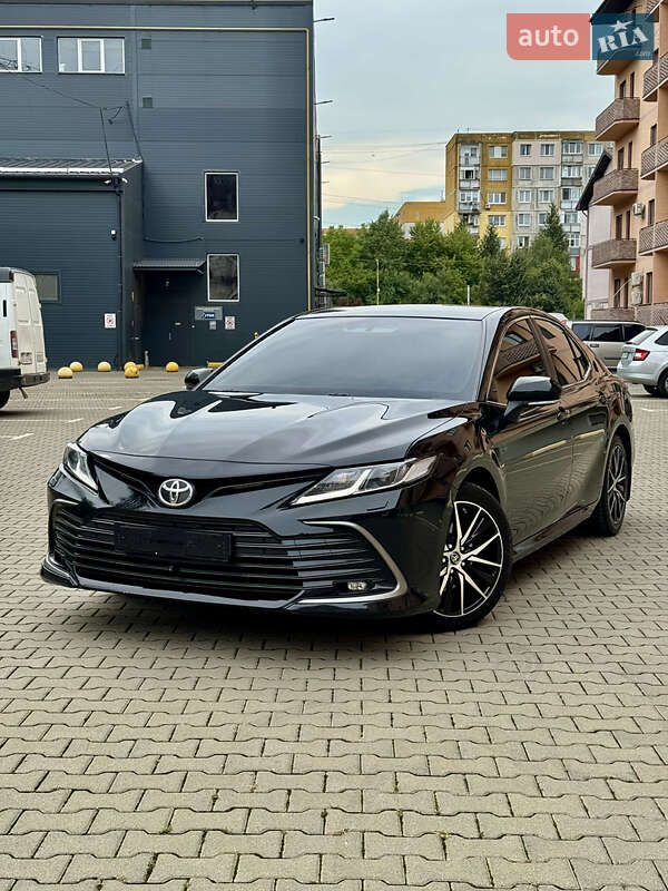 Toyota Camry 2022