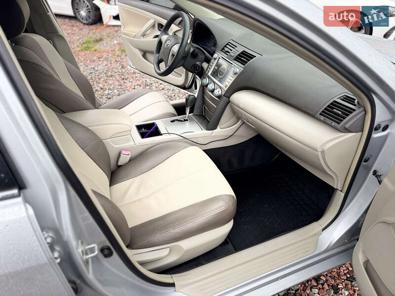 Седан Toyota Camry 2008 в Киеве фото 12 Седан Toyota Camry 2008 в Киеве