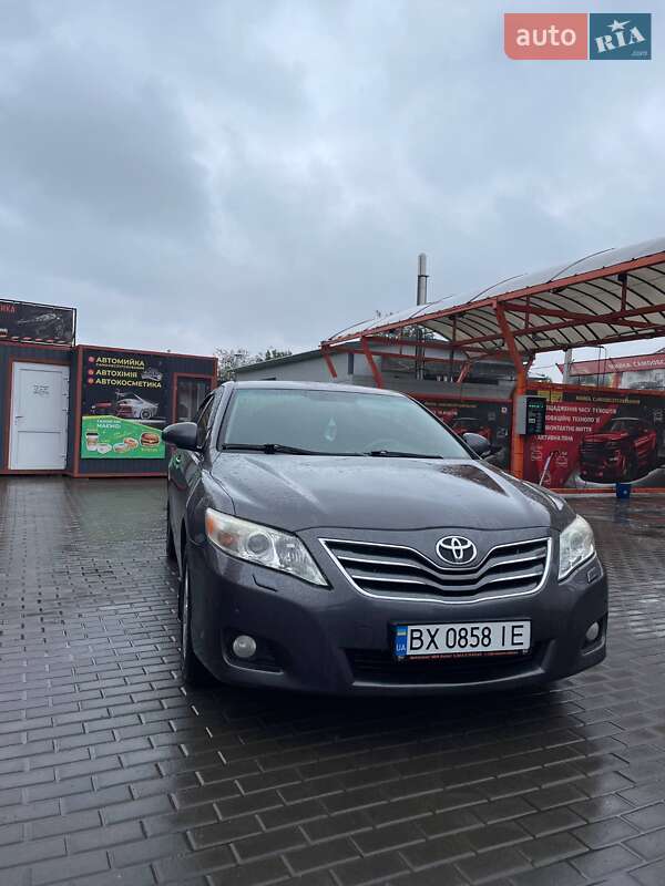 Седан Toyota Camry 2010 в Полонном фото 9 Седан Toyota Camry 2010 в Полонном