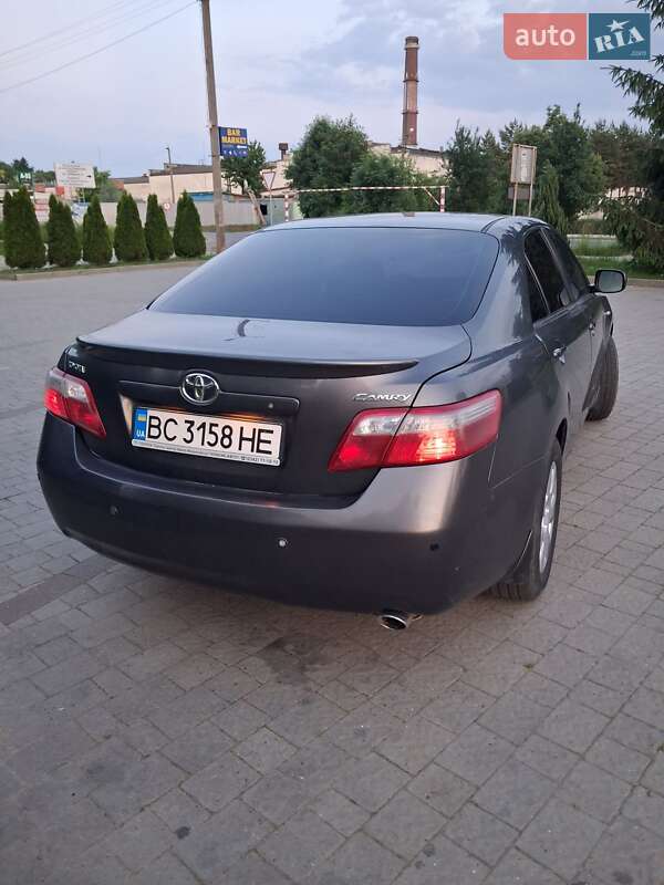 Седан Toyota Camry 2006 в Жидачові