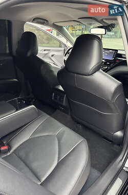Седан Toyota Camry 2021 в 