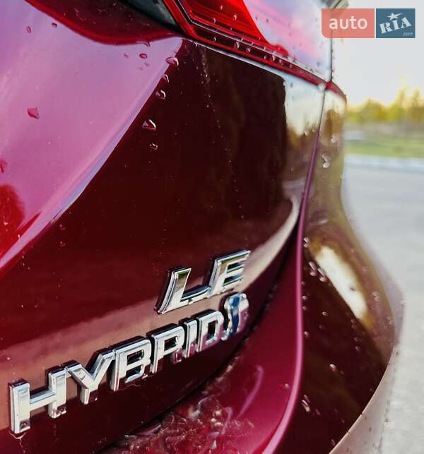 Седан Toyota Camry 2022 в Полтаве