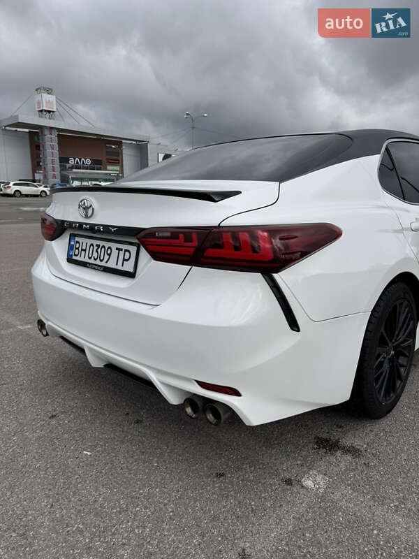 Седан Toyota Camry 2018 в Одесі