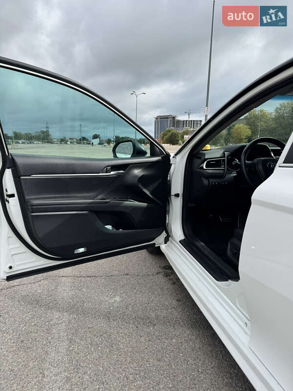 Седан Toyota Camry 2018 в Одесі