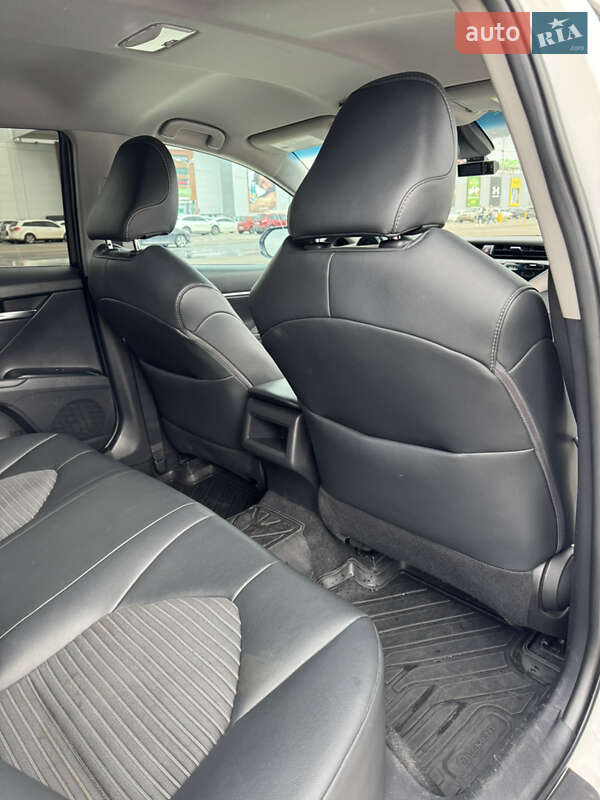 Седан Toyota Camry 2018 в Одесі