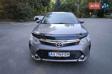 Седан Toyota Camry 2016 в 