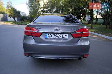 Седан Toyota Camry 2016 в 