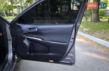 Седан Toyota Camry 2016 в 