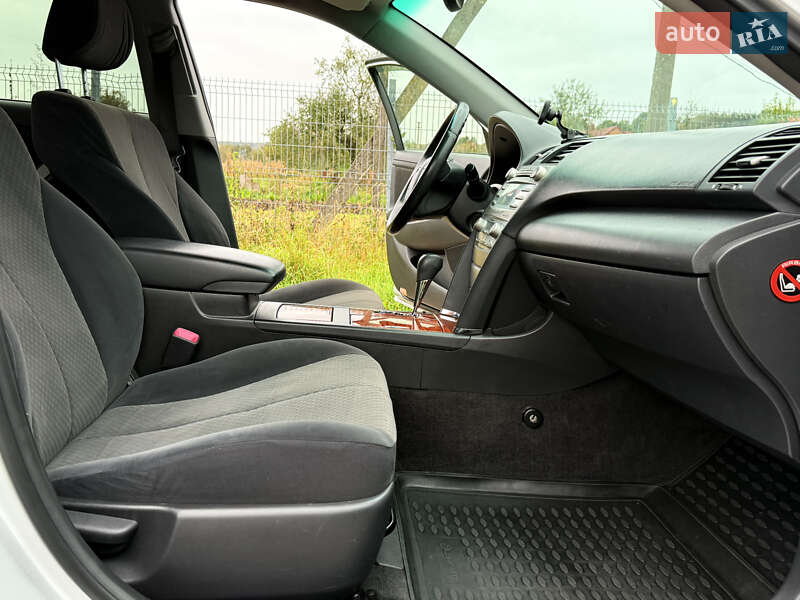 Седан Toyota Camry 2008 в Львове фото 30 Седан Toyota Camry 2008 в Львове