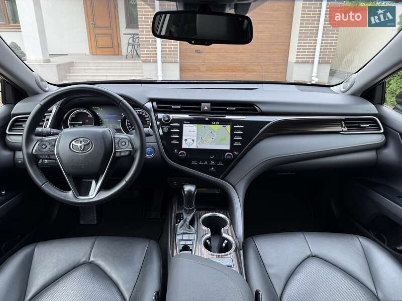 Седан Toyota Camry 2020 в Кропивницком