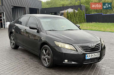Седан Toyota Camry 2006 в Києві