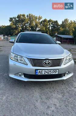 Седан Toyota Camry 2012 в Киеве