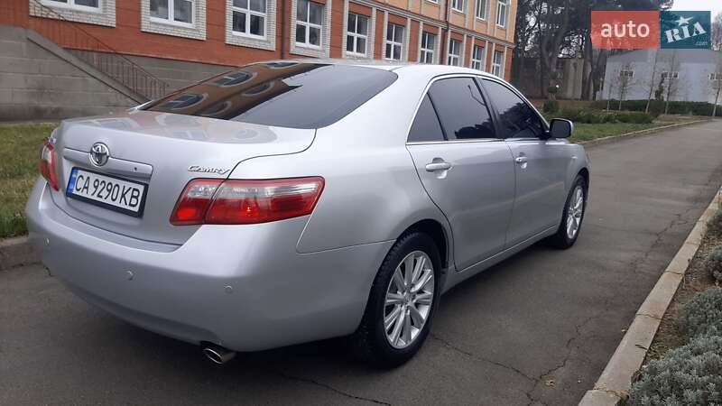 Седан Toyota Camry 2007 в Умани