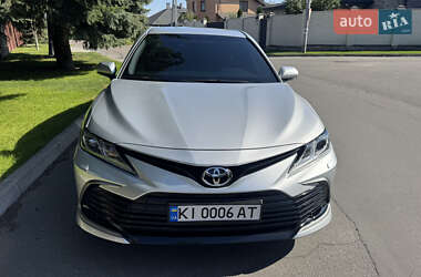 Седан Toyota Camry 2021 в Петропавловской Борщаговке
