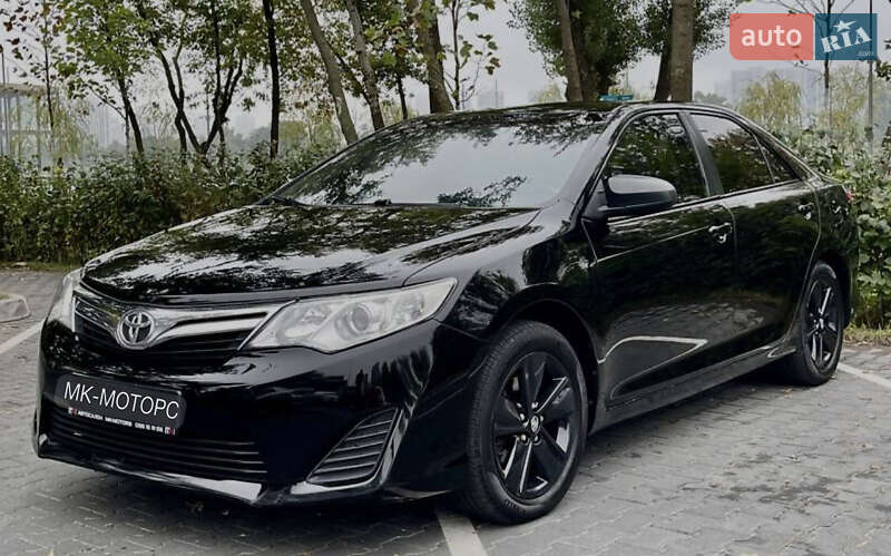 Toyota Camry 2013