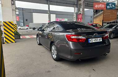 Седан Toyota Camry 2013 в 