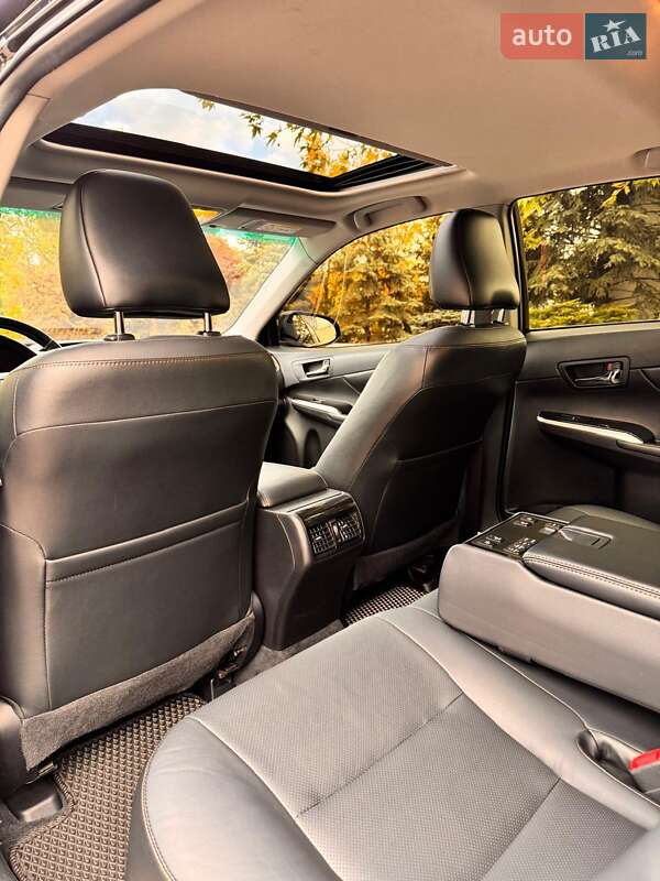Седан Toyota Camry 2016 в Днепре фото 16 Седан Toyota Camry 2016 в Днепре