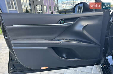 Седан Toyota Camry 2020 в 