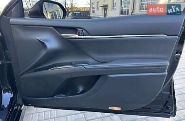 Седан Toyota Camry 2020 в 