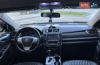 Седан Toyota Camry 2015 в 