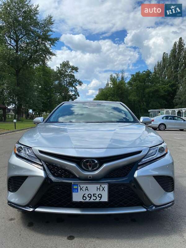 Toyota Camry 2020
