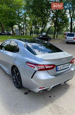 Седан Toyota Camry 2020 в 