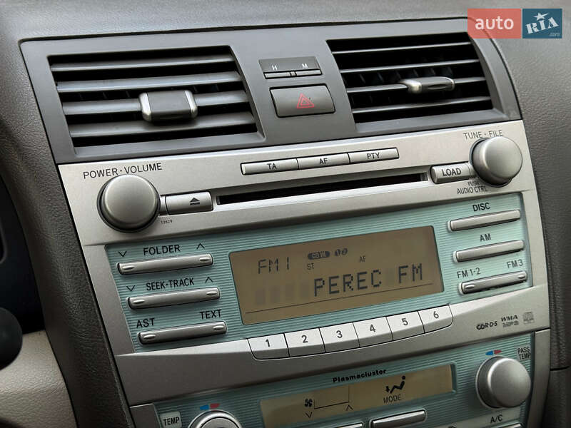 Седан Toyota Camry 2008 в Києві