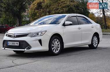 Седан Toyota Camry 2015 в Харкові