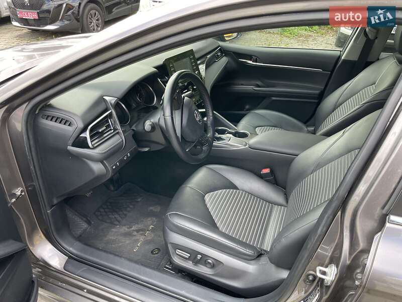 Седан Toyota Camry 2021 в Львове фото 5 Седан Toyota Camry 2021 в Львове