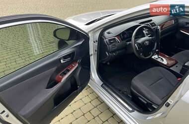 Седан Toyota Camry 2012 в 