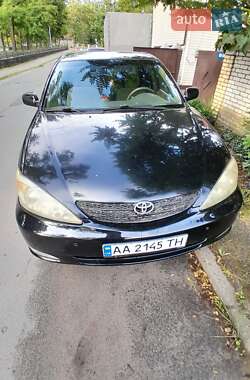 Седан Toyota Camry 2002 в Києві