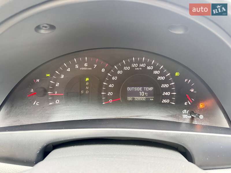 Седан Toyota Camry 2006 в Харкові