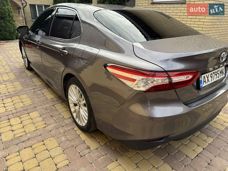 Седан Toyota Camry 2017 в Харькове фото 12 Седан Toyota Camry 2017 в Харькове