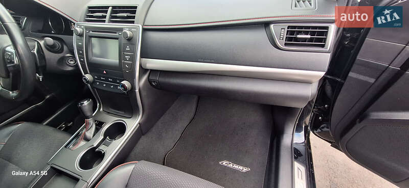 Седан Toyota Camry 2017 в Киеве фото 42 Седан Toyota Camry 2017 в Киеве