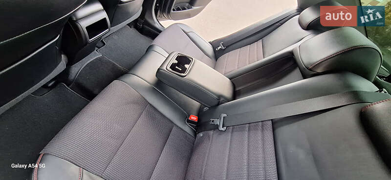 Седан Toyota Camry 2017 в Киеве фото 45 Седан Toyota Camry 2017 в Киеве