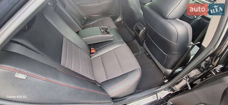 Седан Toyota Camry 2017 в Киеве фото 49 Седан Toyota Camry 2017 в Киеве